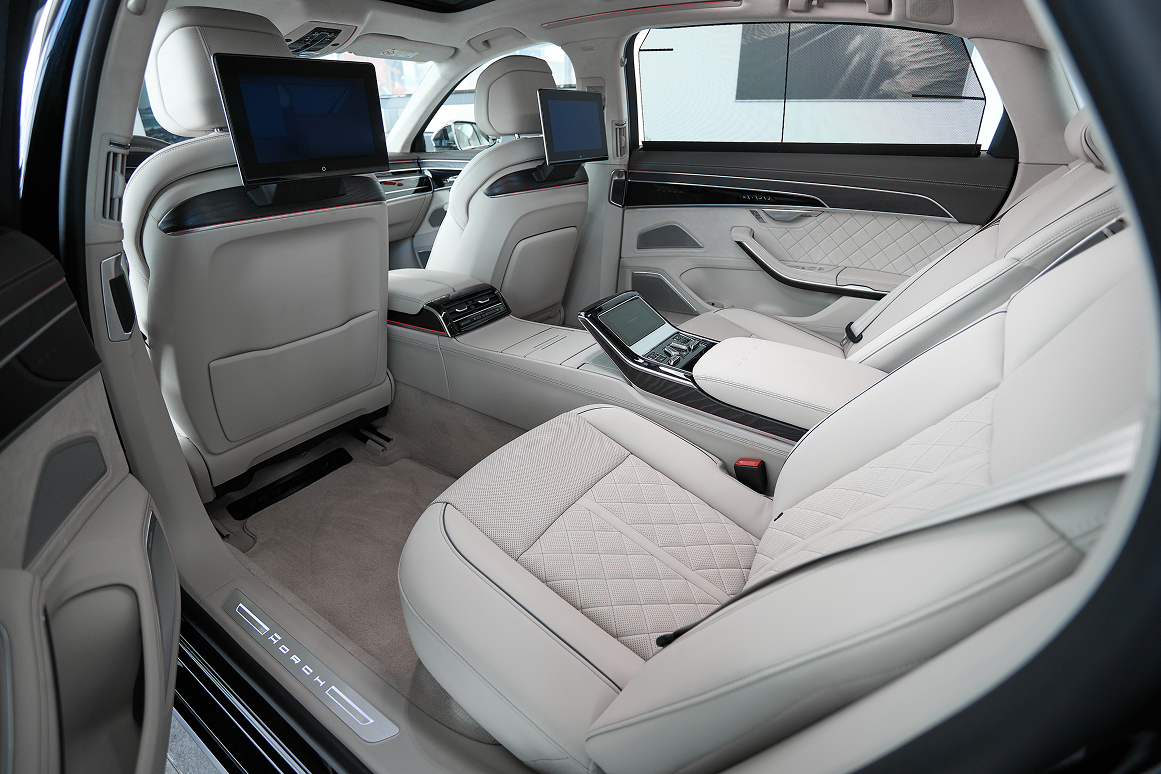 Audi 2025 A8 XL 55 TFSI Horch Founder