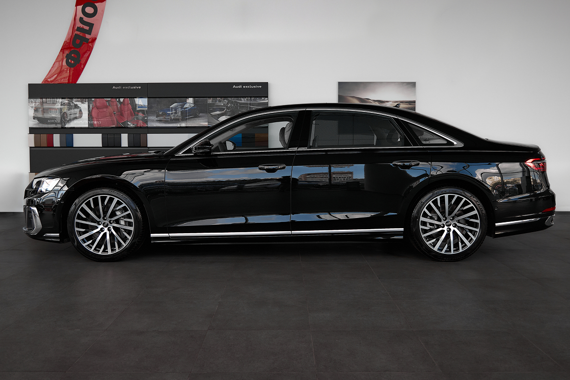 Audi 2025 A8L 55 TFSI Flagship