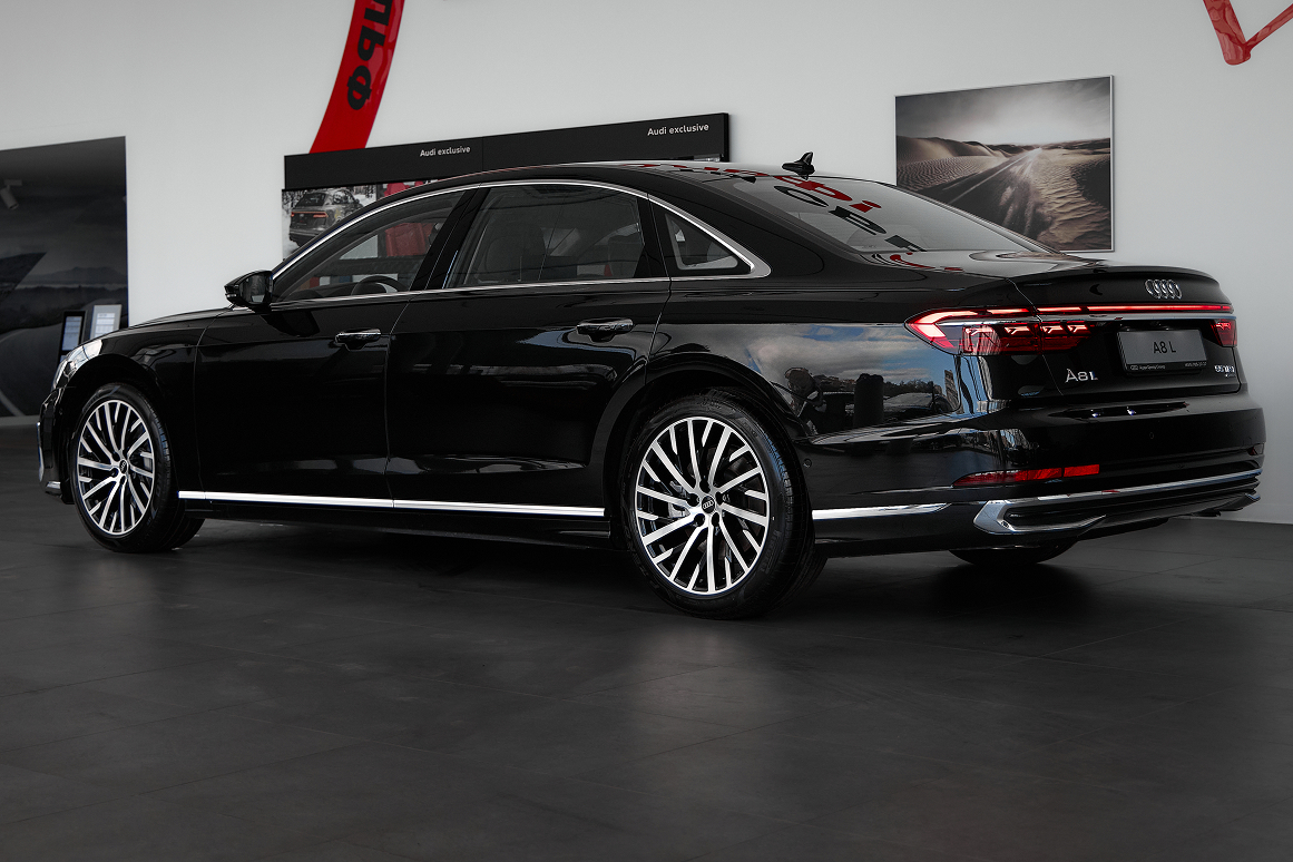 Audi 2025 A8L 55 TFSI Flagship