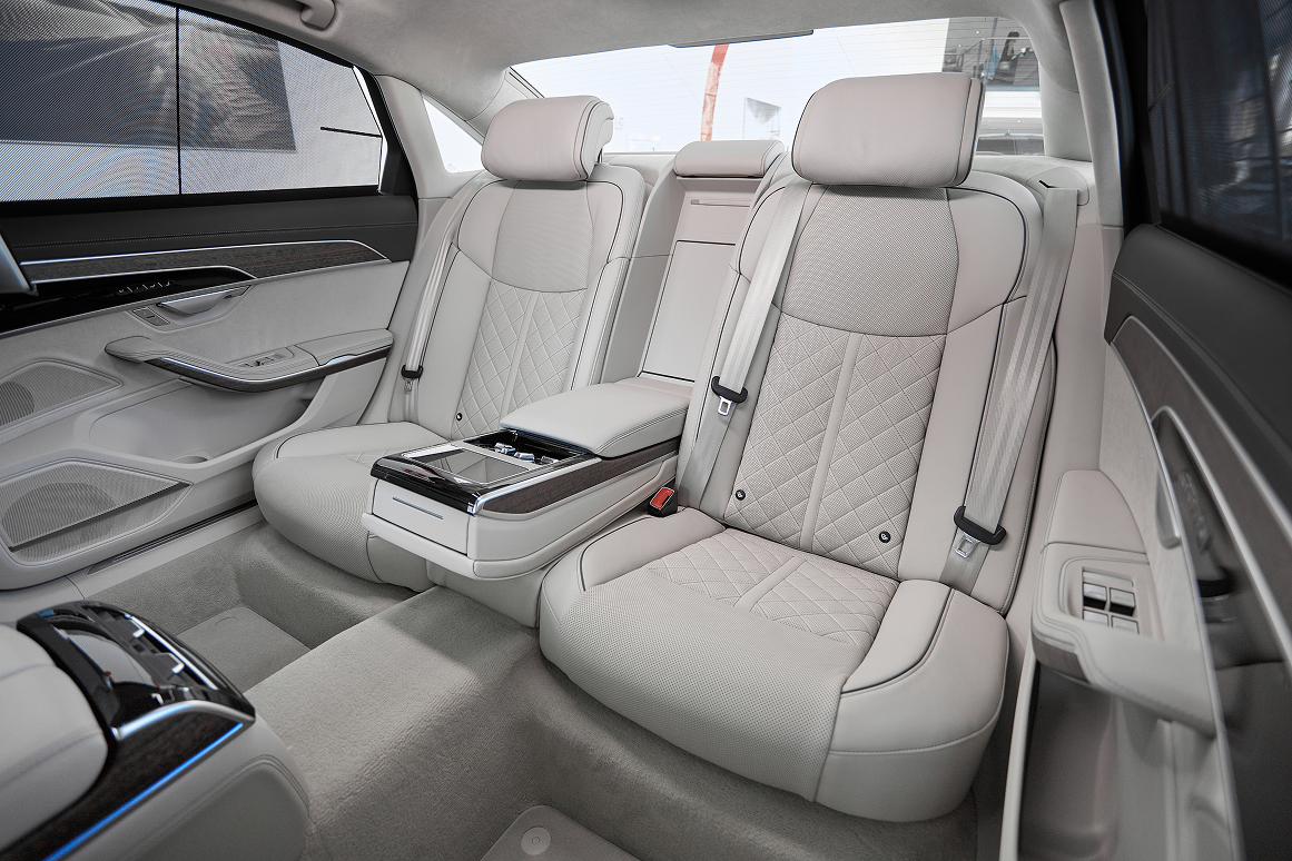 Audi 2025 A8L 55 TFSI Flagship